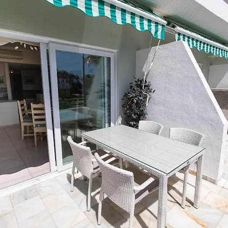 Two Bedroom Near El Duque Beach, Apartman