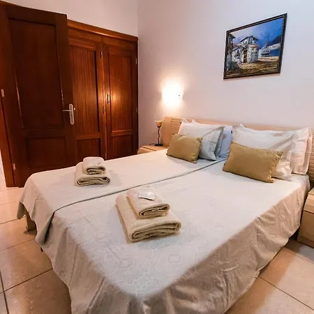 Two Bedroom Near El Duque Beach, * Адехе