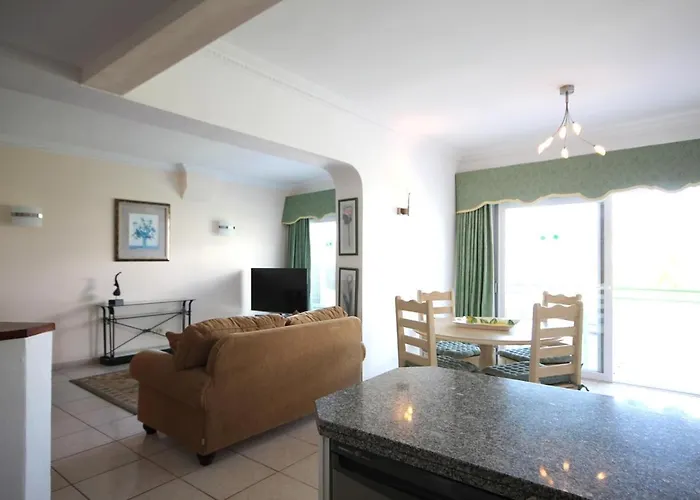 Apartmán Two Bedroom Near El Duque Beach, *