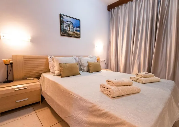 Two Bedroom Near El Duque Beach, Costa Adeje (Tenerife)